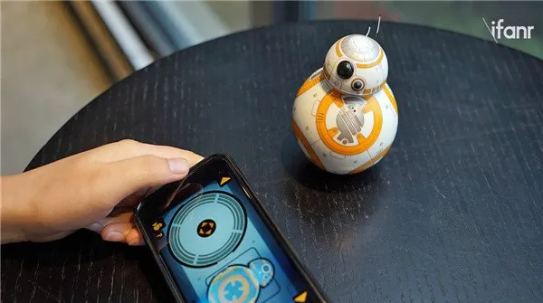 星球大战 BB-8 评测：萌到能当宠物的机器人！ | 宠物新闻资讯