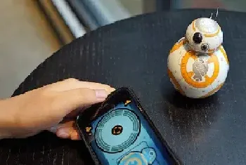 星球大战 BB-8 评测：萌到能当宠物的机器人！